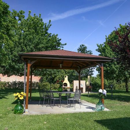 Agriturismo Il Brugnolo Scandiano Exteriör bild