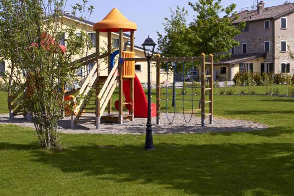 Agriturismo Il Brugnolo Scandiano Exteriör bild