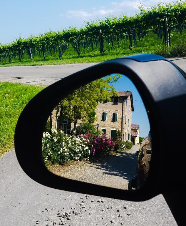 Agriturismo Il Brugnolo Scandiano Exteriör bild