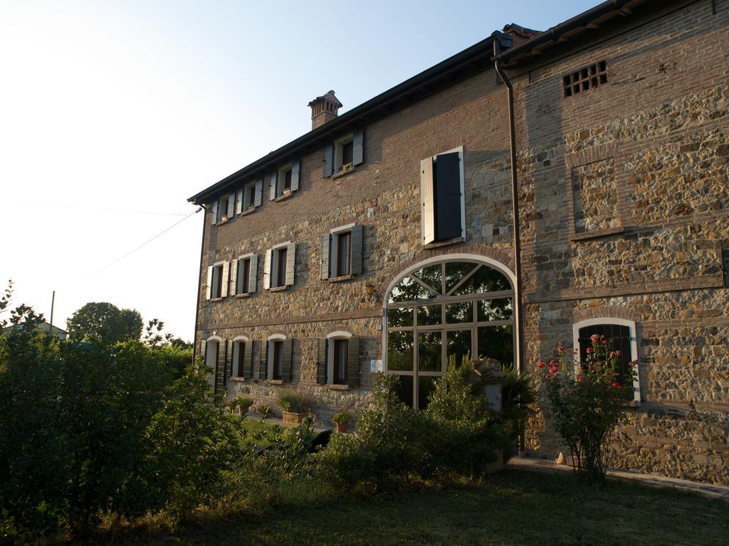 Agriturismo Il Brugnolo Scandiano Exteriör bild